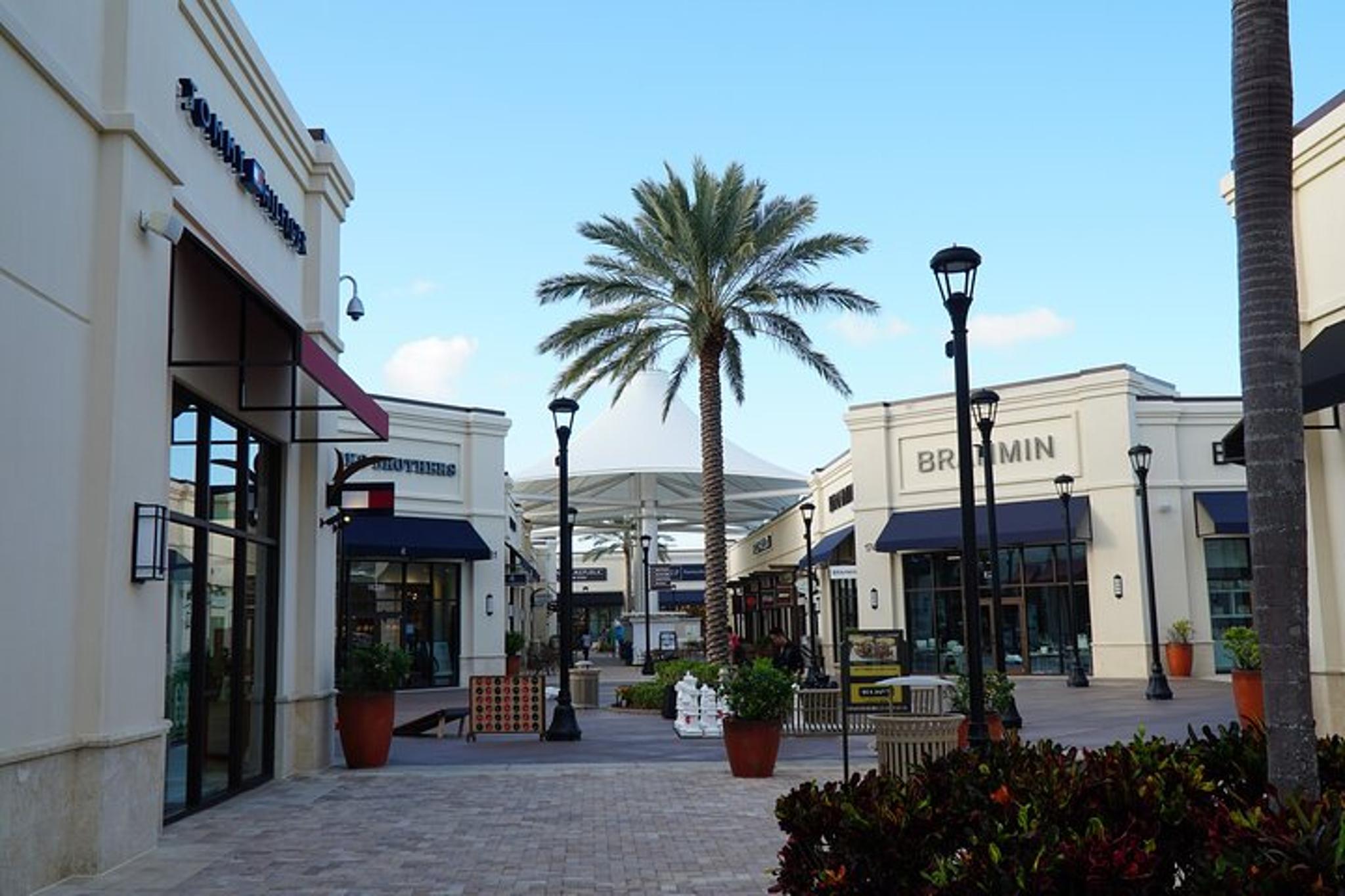 Miami Shopping Tour to Florida Keys Outlet - Image 6