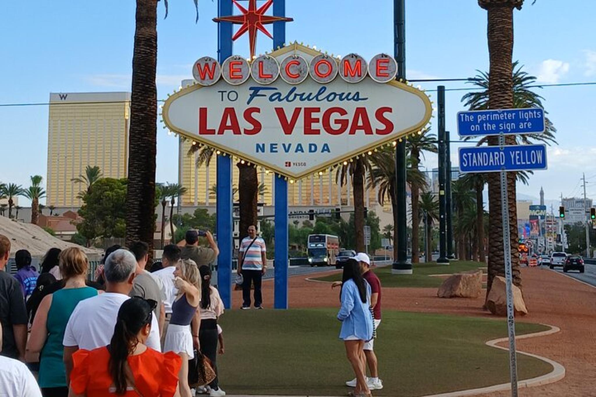 Las Vegas Hoover Dam Powerhouse Tour 4.5 hr - Image 6