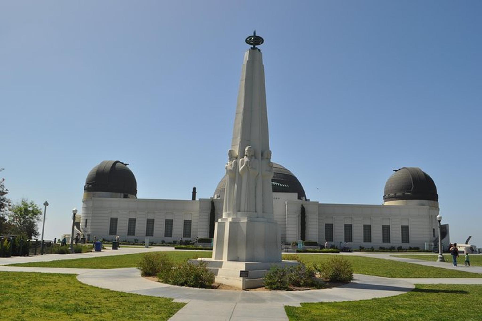Hollywood Private Day Tour with Studio and Lunch - Image 4