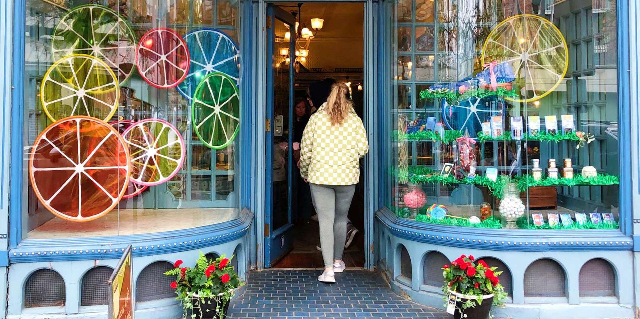 Philadelphia Shopping and Food Walking Tour - Image 3