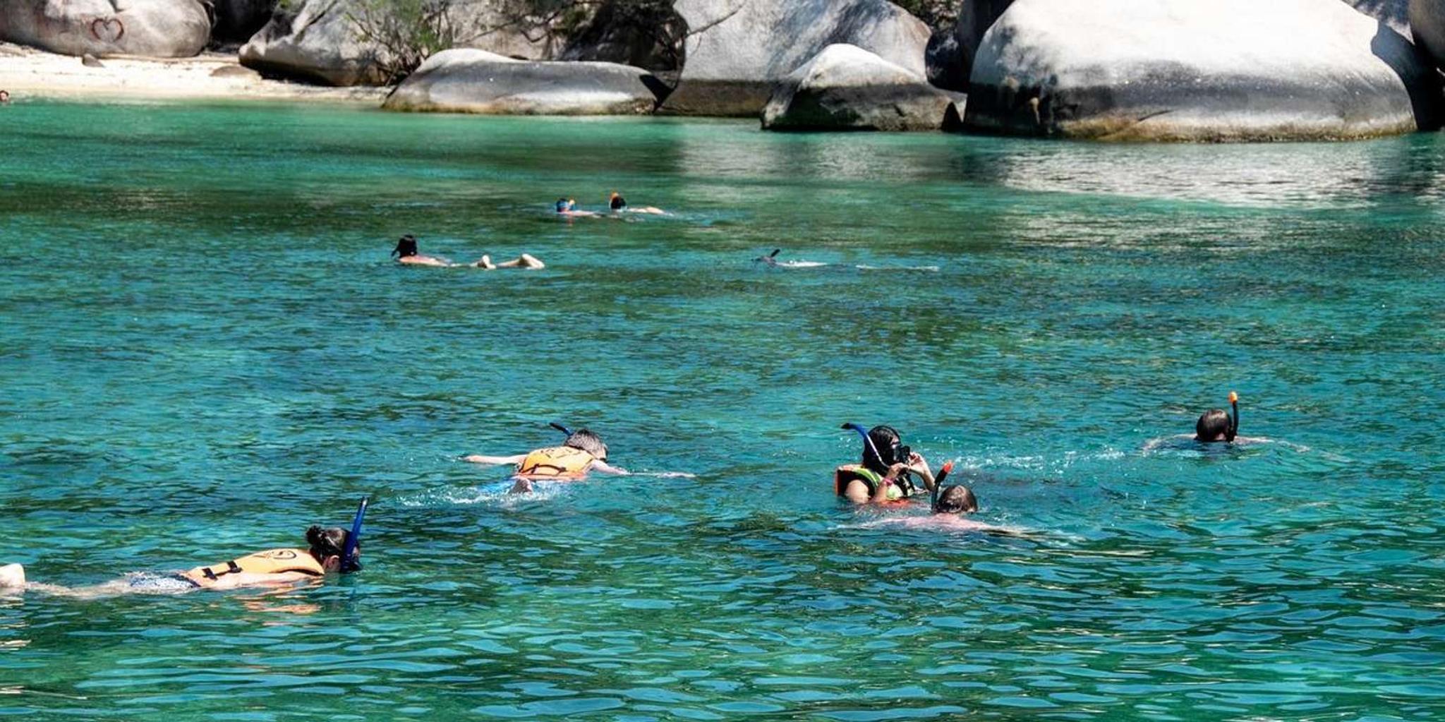 Hilo Snorkeling Tour with Nature Walk - Image 1