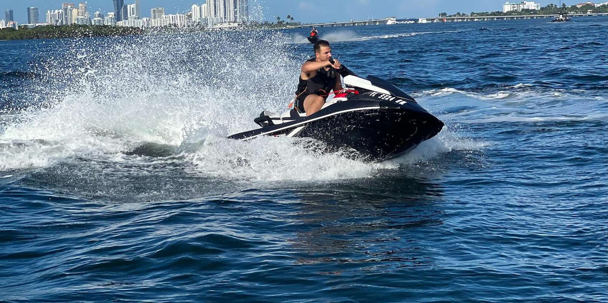 Miami Biscayne Bay Jet Ski Rental 1.5 hr
