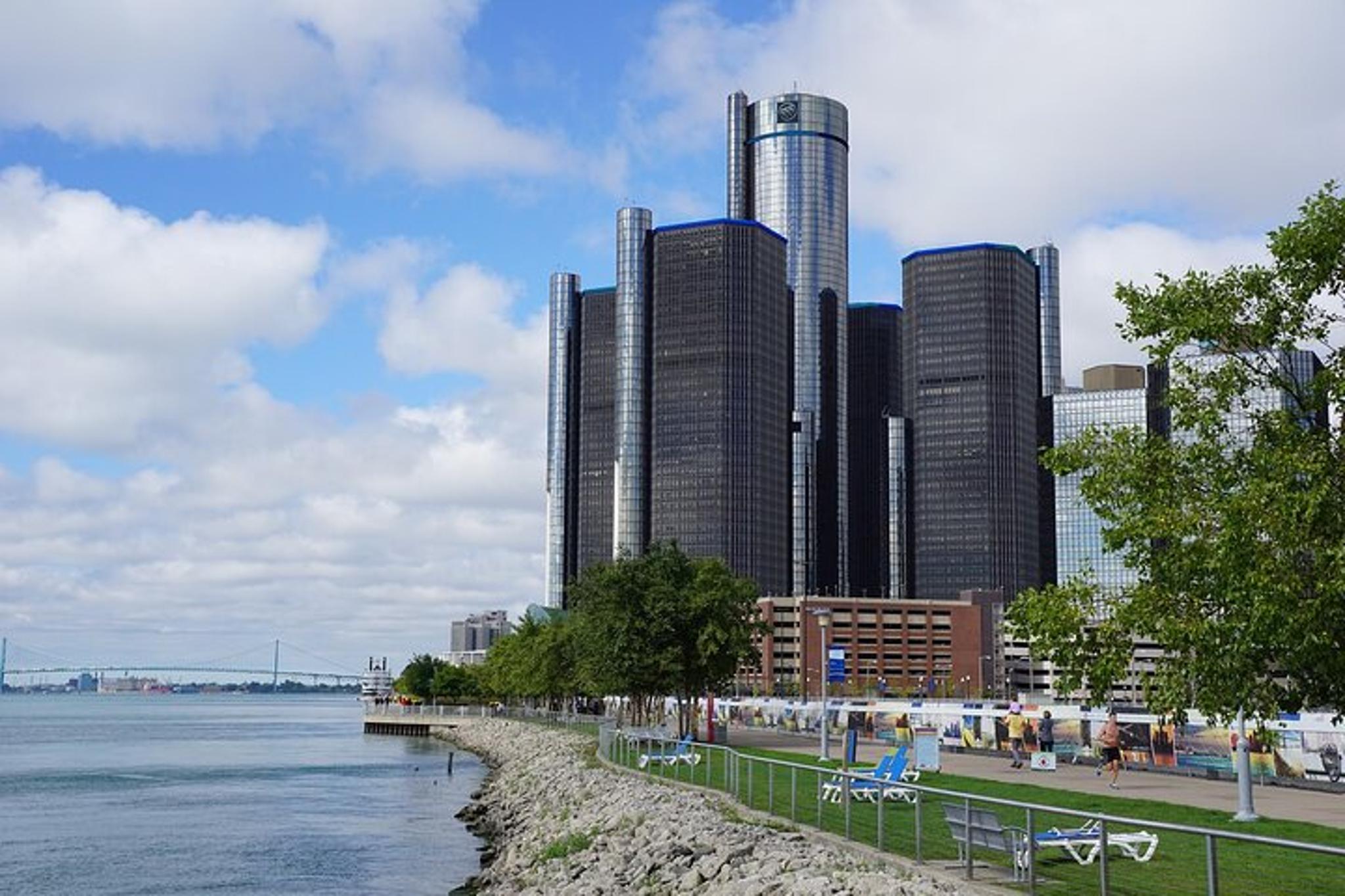 Detroit Sightseeing Tour with Chauffeur - Image 4