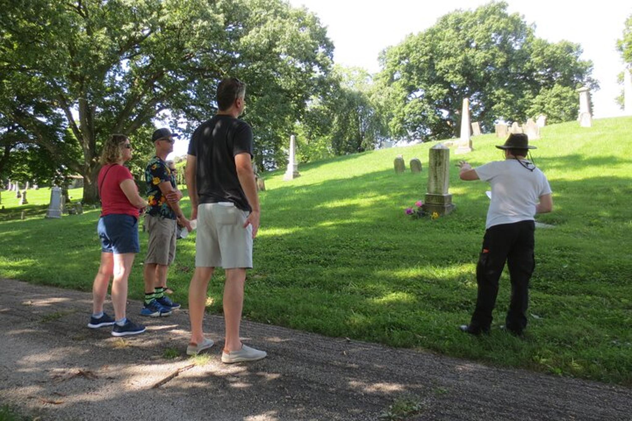 Cincinnati Historic Wesleyan Cemetery Tour - Image 4