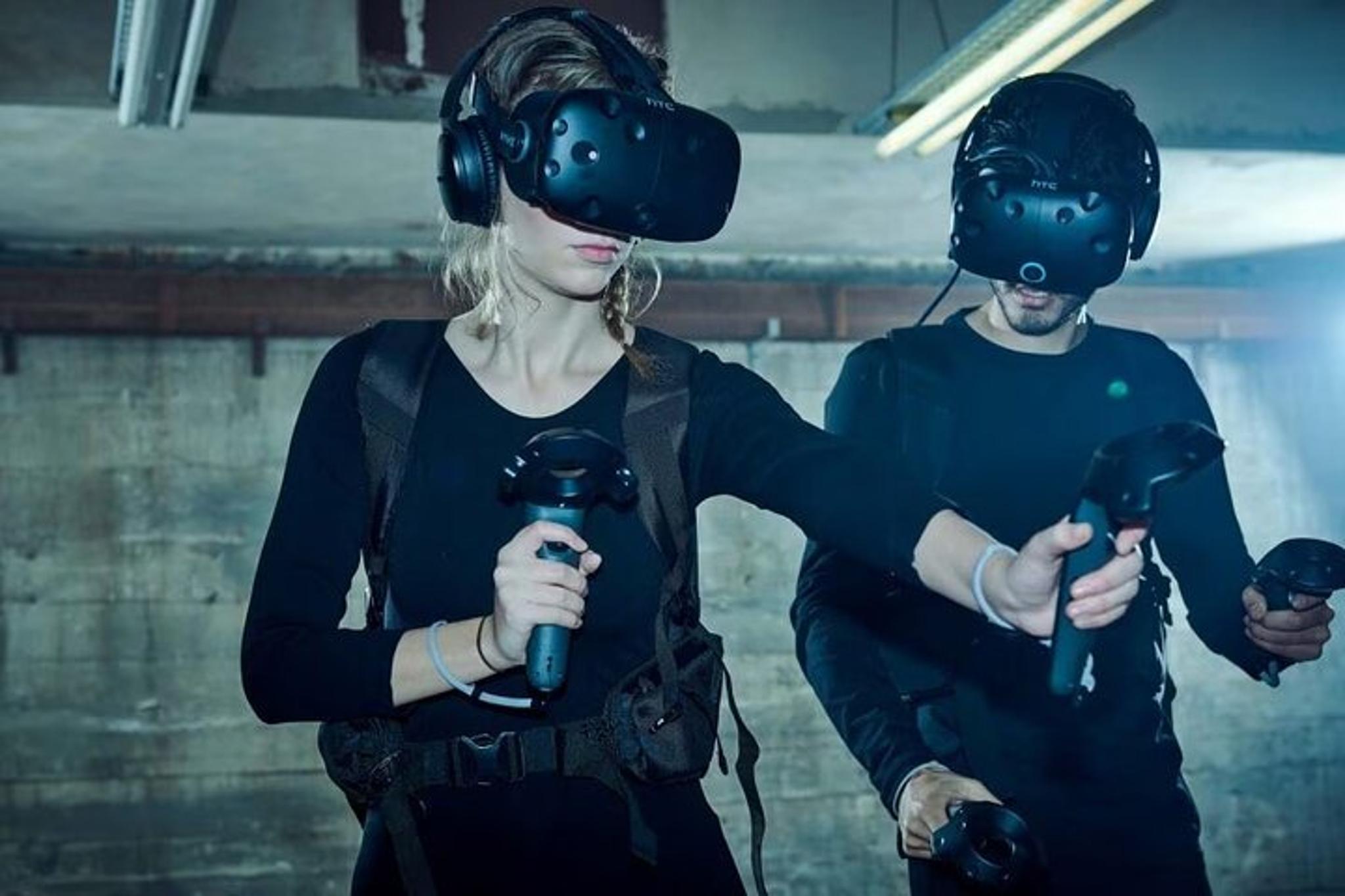 Miami Axe Throwing and VR Escape Game Bundle - Image 3
