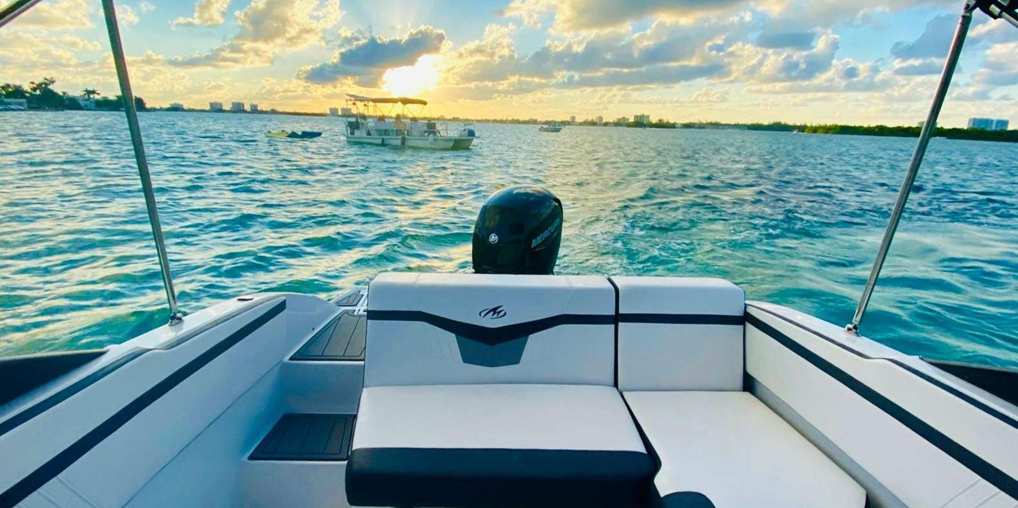 Miami Beach Boat Rental with Captain - Image 2