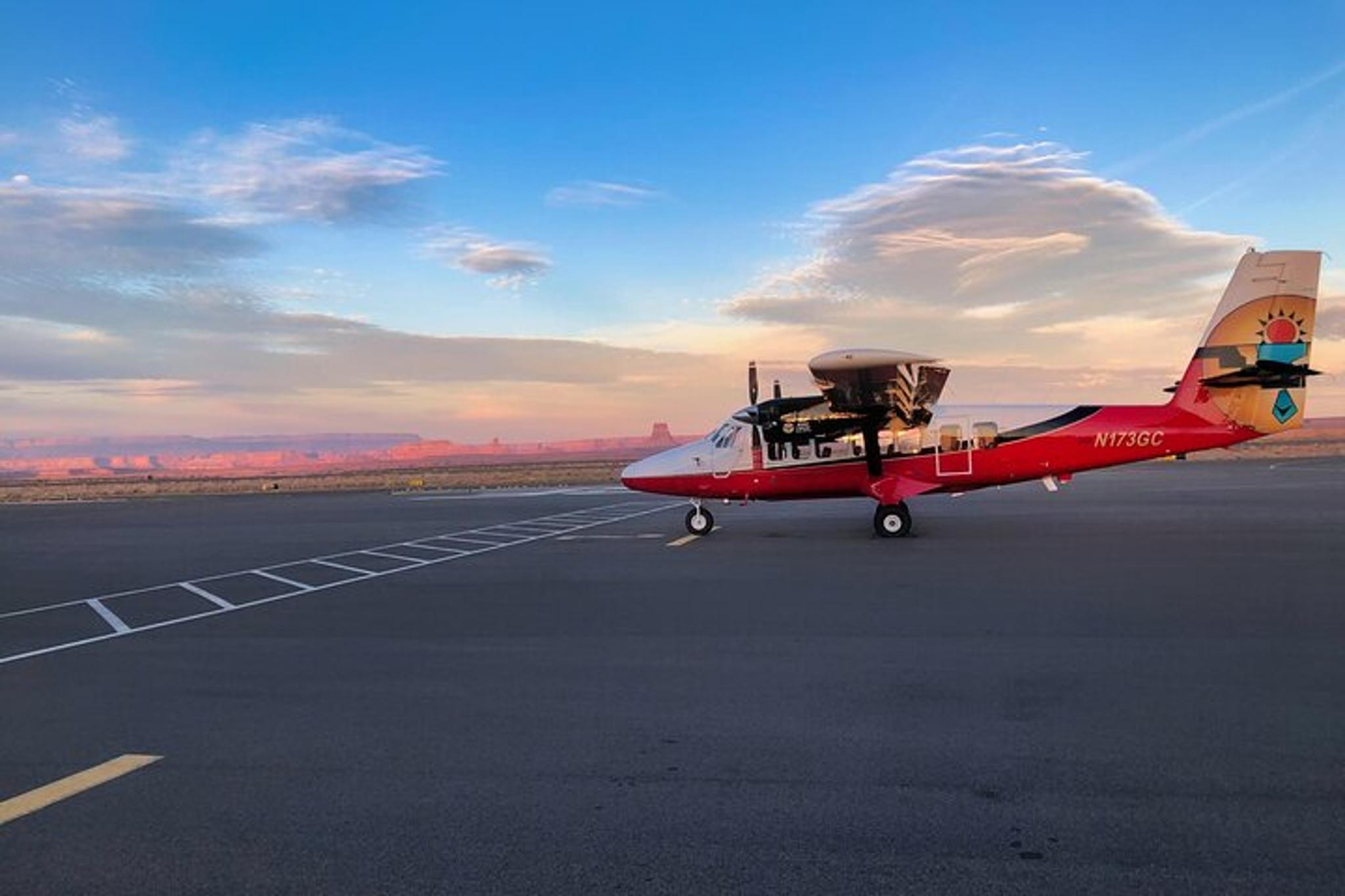 Grand Canyon Airplane Tour to Horseshoe Bend & Antelope Canyon - Image 6