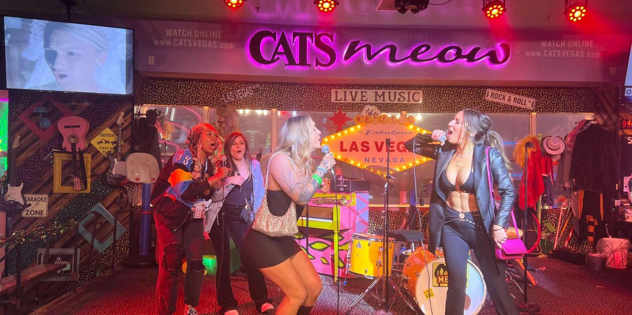 Las Vegas Fremont Street Bar Crawl - Image 5