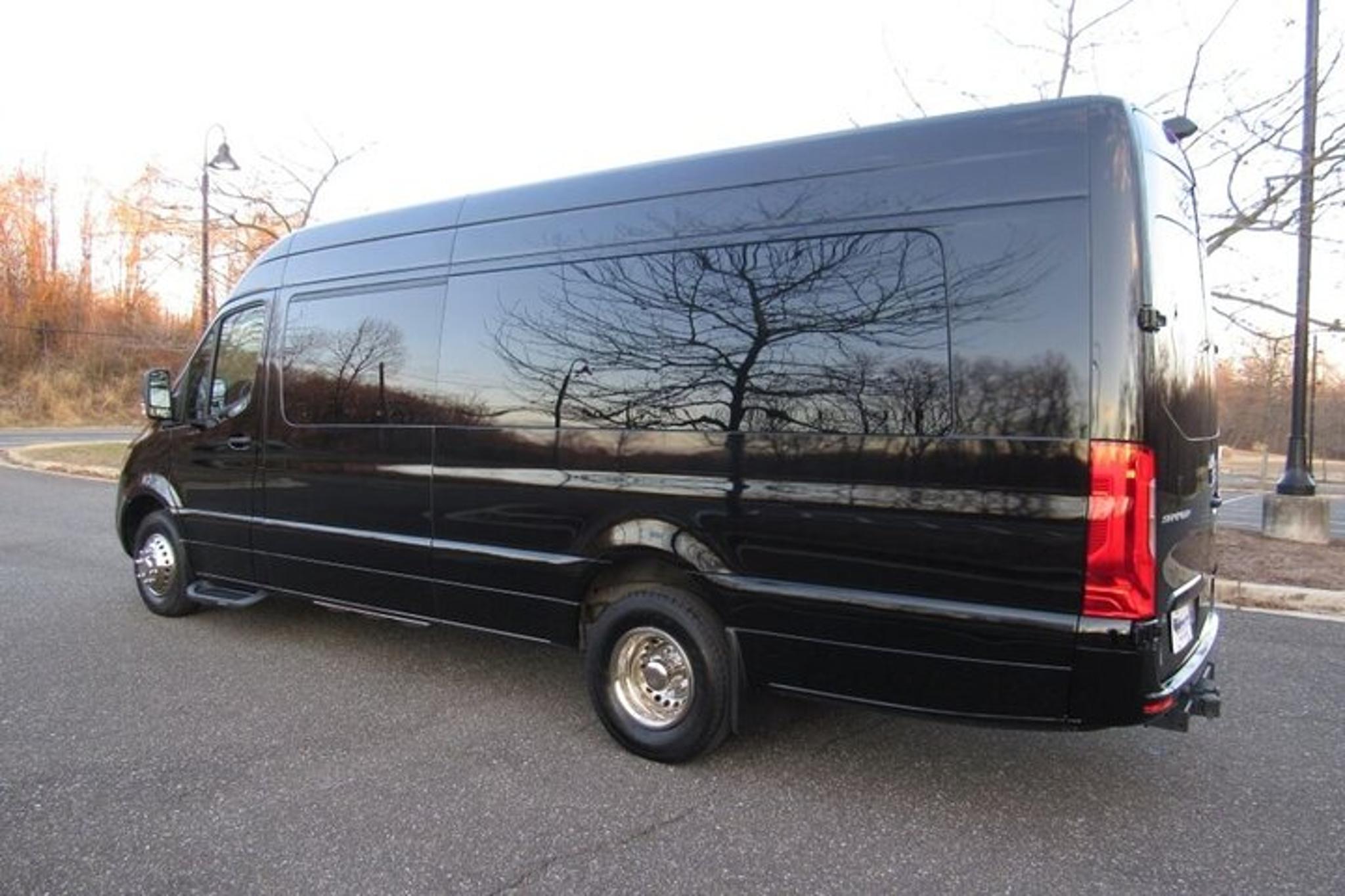 Washington DC Shuttle Sightseeing Tour - Image 2