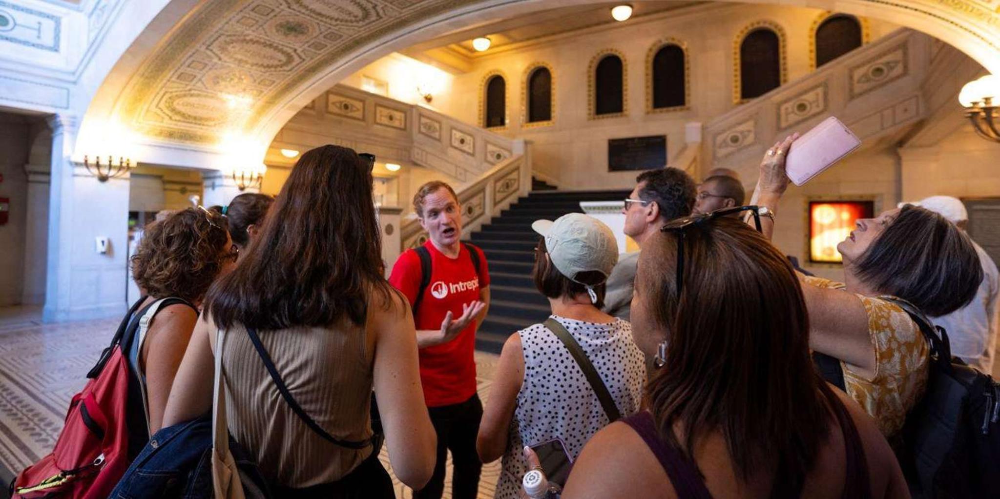 Chicago Food, History, and Architecture Tour - Image 6