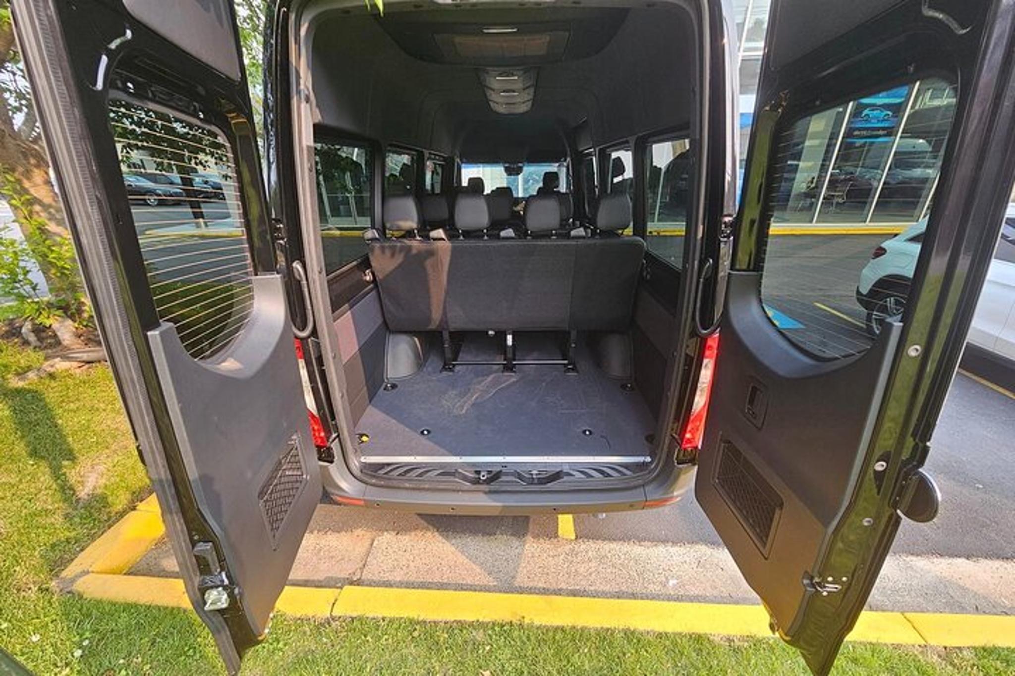 Washington D.C. Airport Transfer - Image 3
