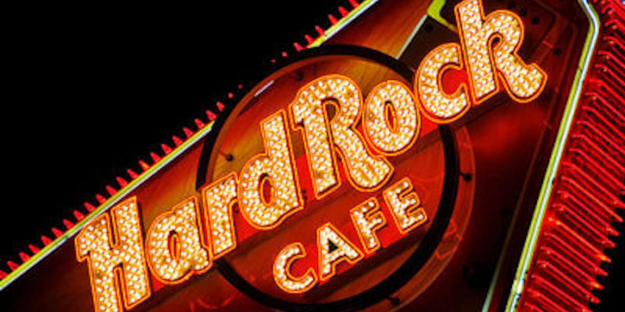 Chicago Hard Rock Cafe Dining Experience - Image 4