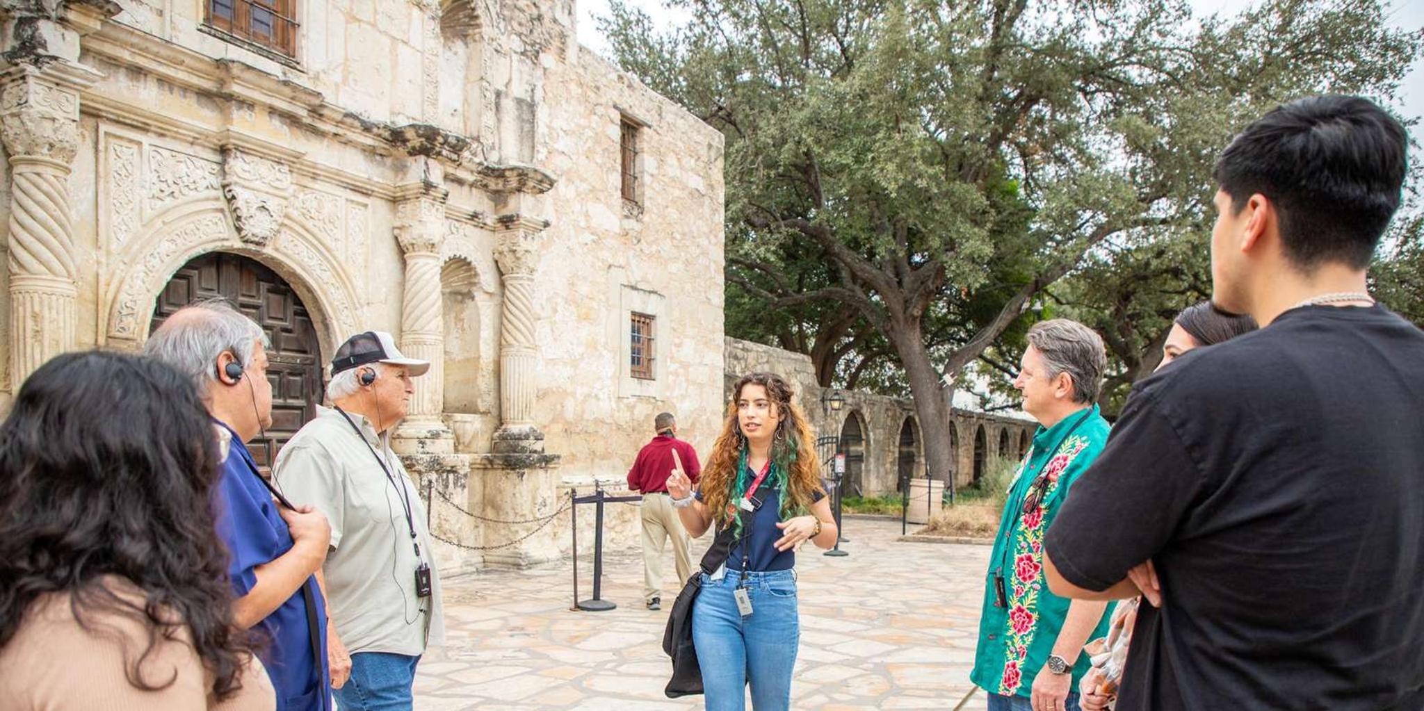 San Antonio Alamo Guided Tour in Spanish 45 Min - Image 4