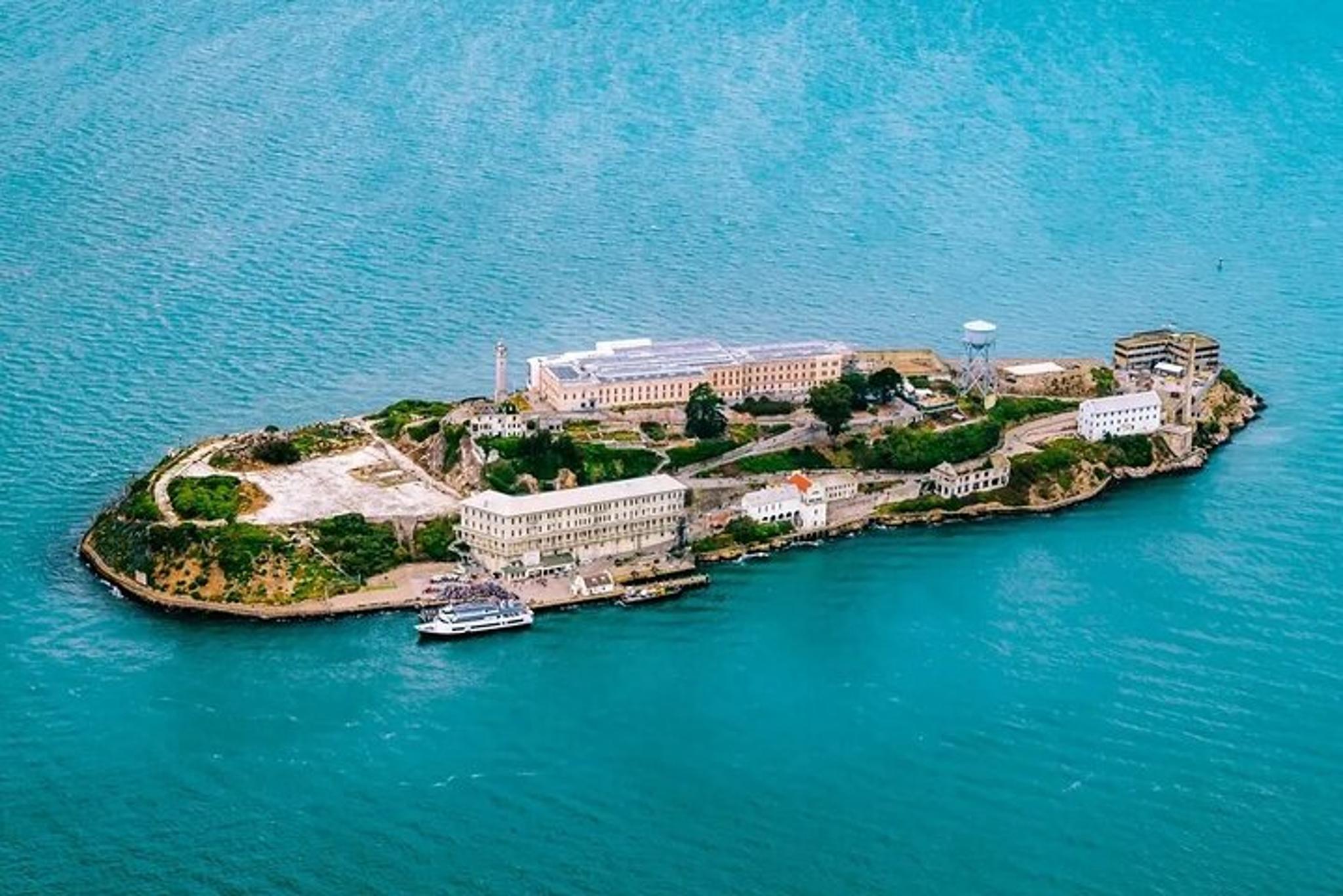 San Francisco Cable Car and Alcatraz Tour - Image 2