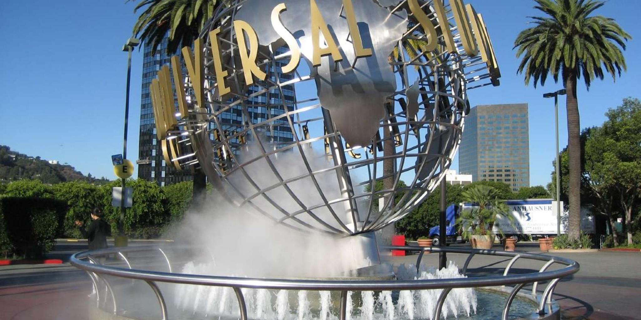 Los Angeles Suburbs and Attractions Tour