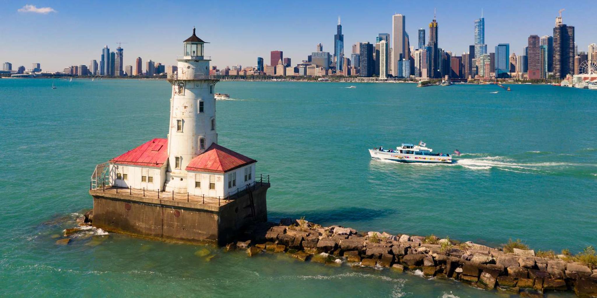 Chicago Sightseeing River and Lake Cruise - Image 1
