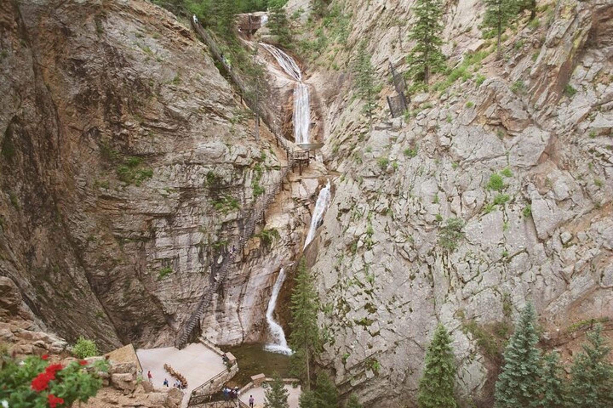 Colorado Springs Waterfalls and Red Rocks Tour