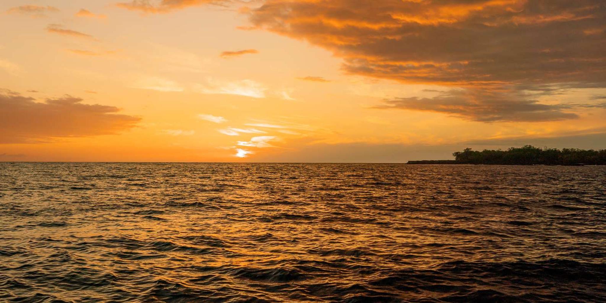 Kailua Kona Sunset Super Raft Cruise - Image 2