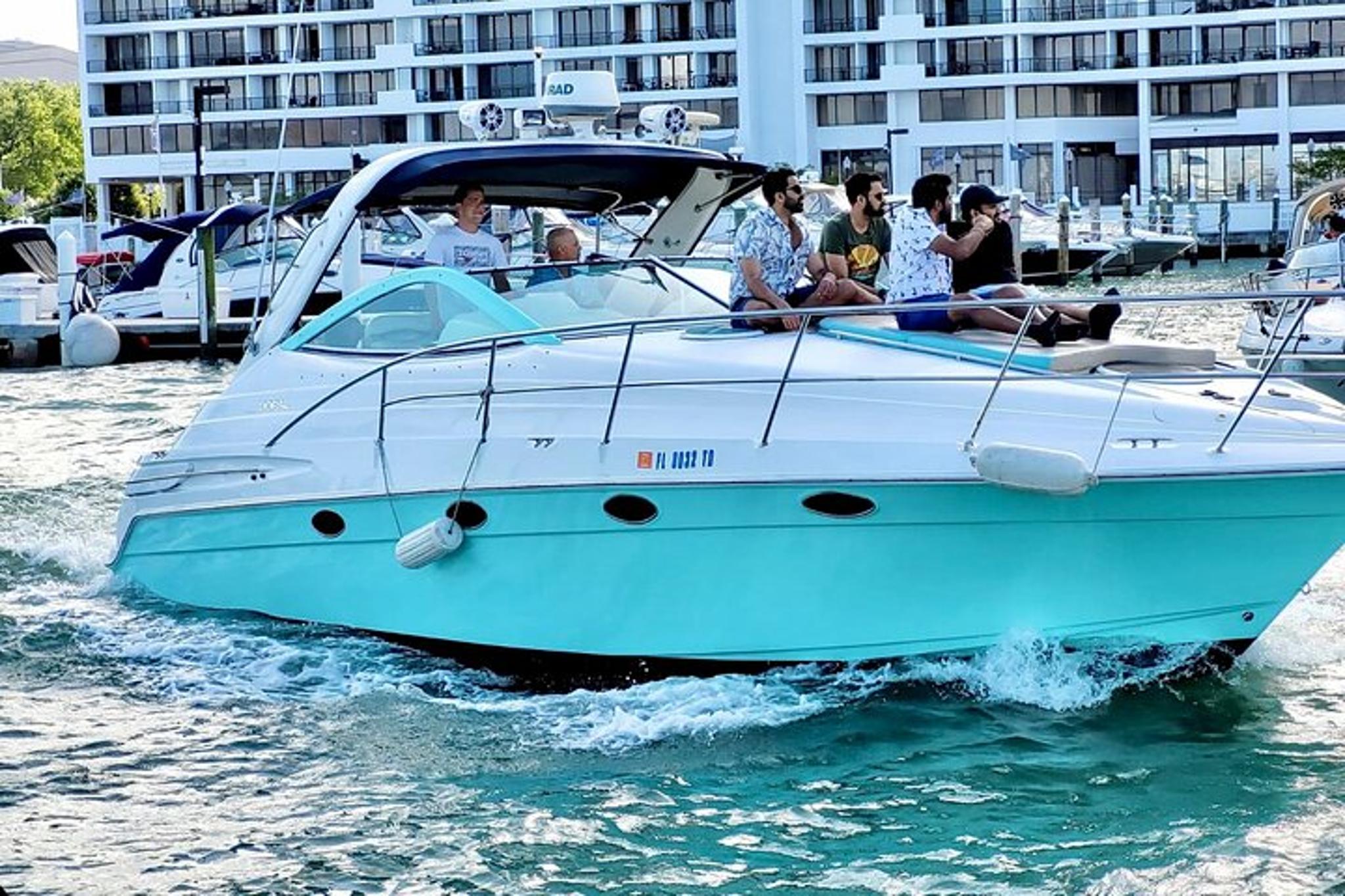 Miami Private Yacht Rental - Image 1