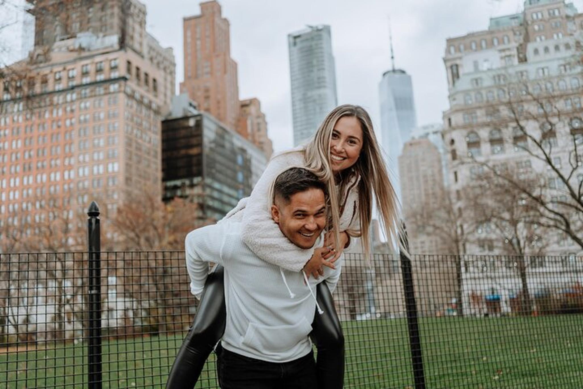 New York City Romantic Midtown Stroll - Image 5