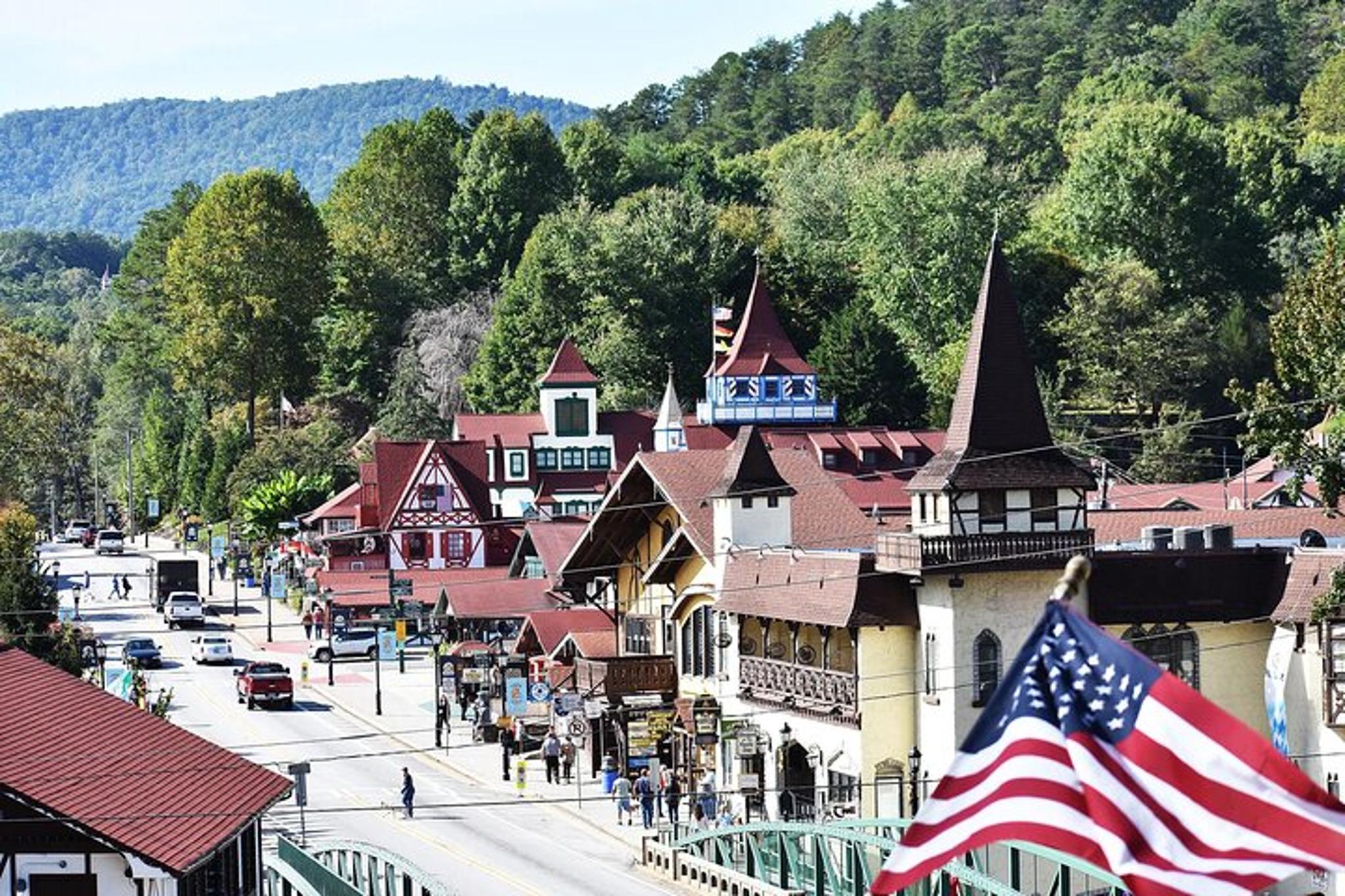 Helen Culture Tour 2 hr - Image 5