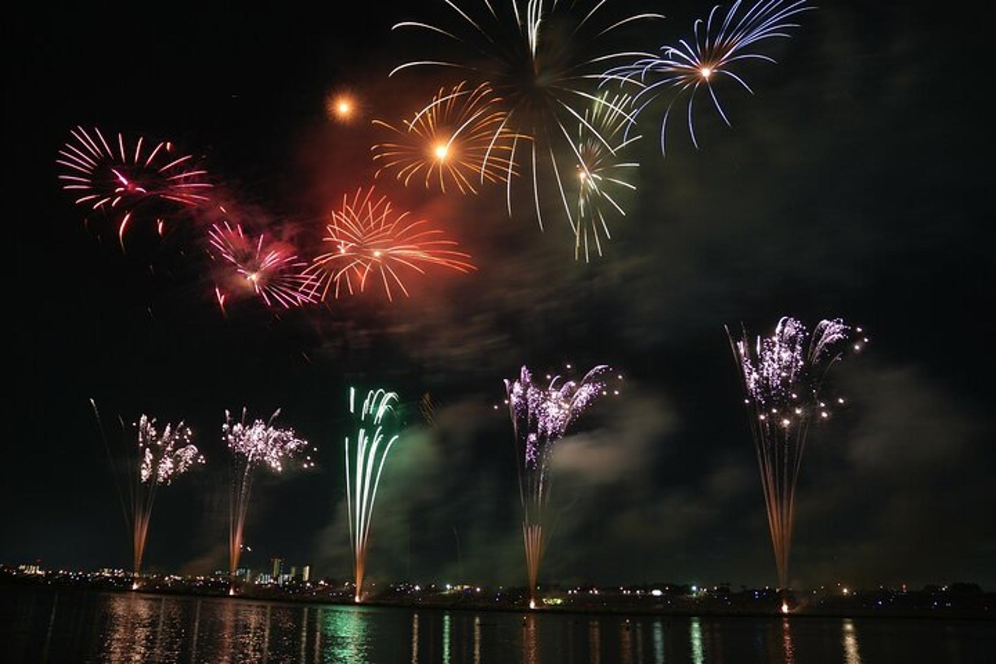 New York City Fireworks Cruise July 4 - Image 6