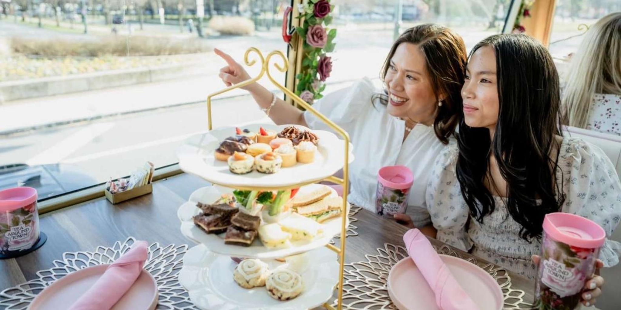 Philadelphia Tea Bus Tour - Image 2