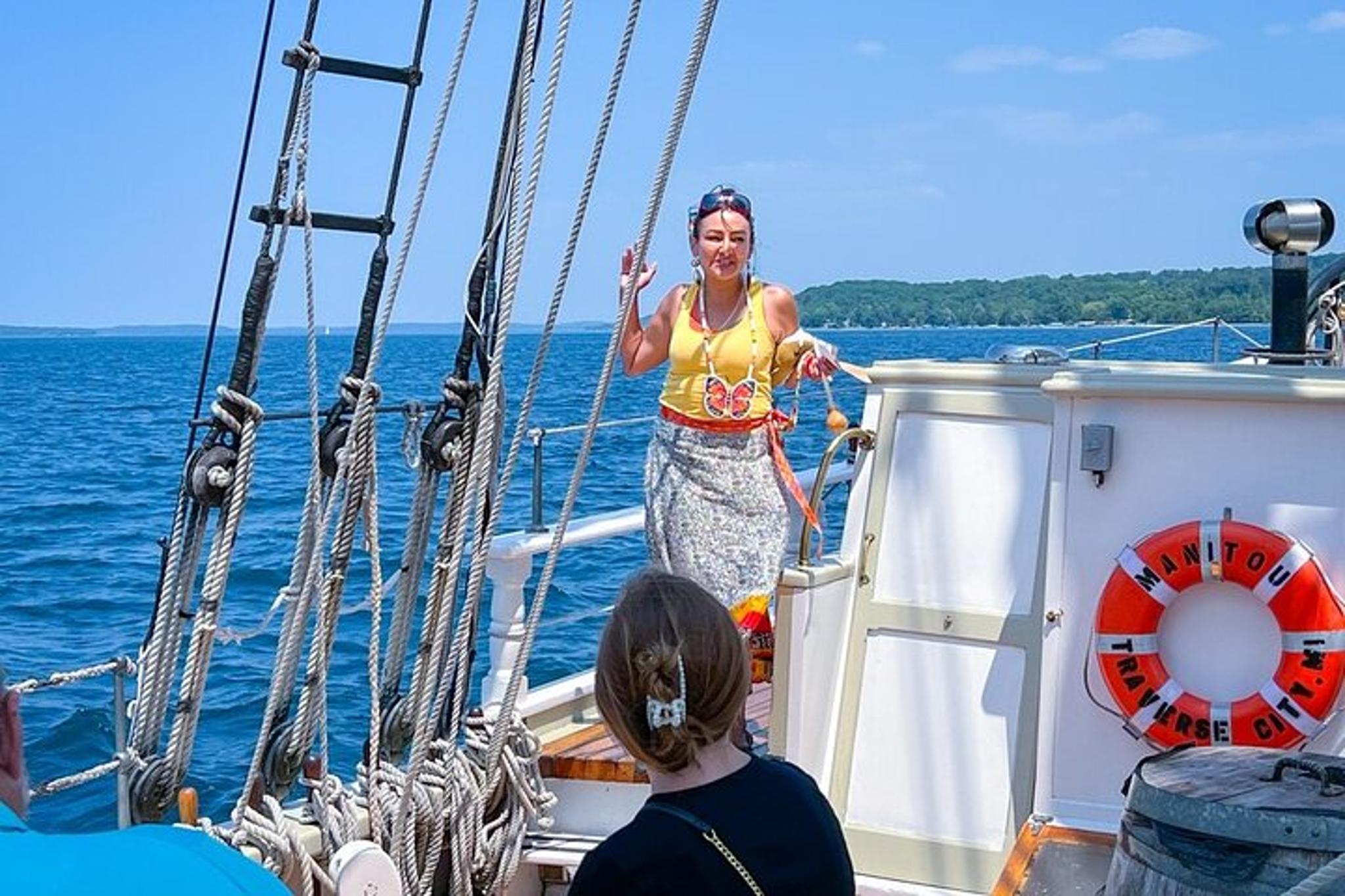 Traverse City Sailing Experience with Anishinaabe Guide 2 hr - Image 5