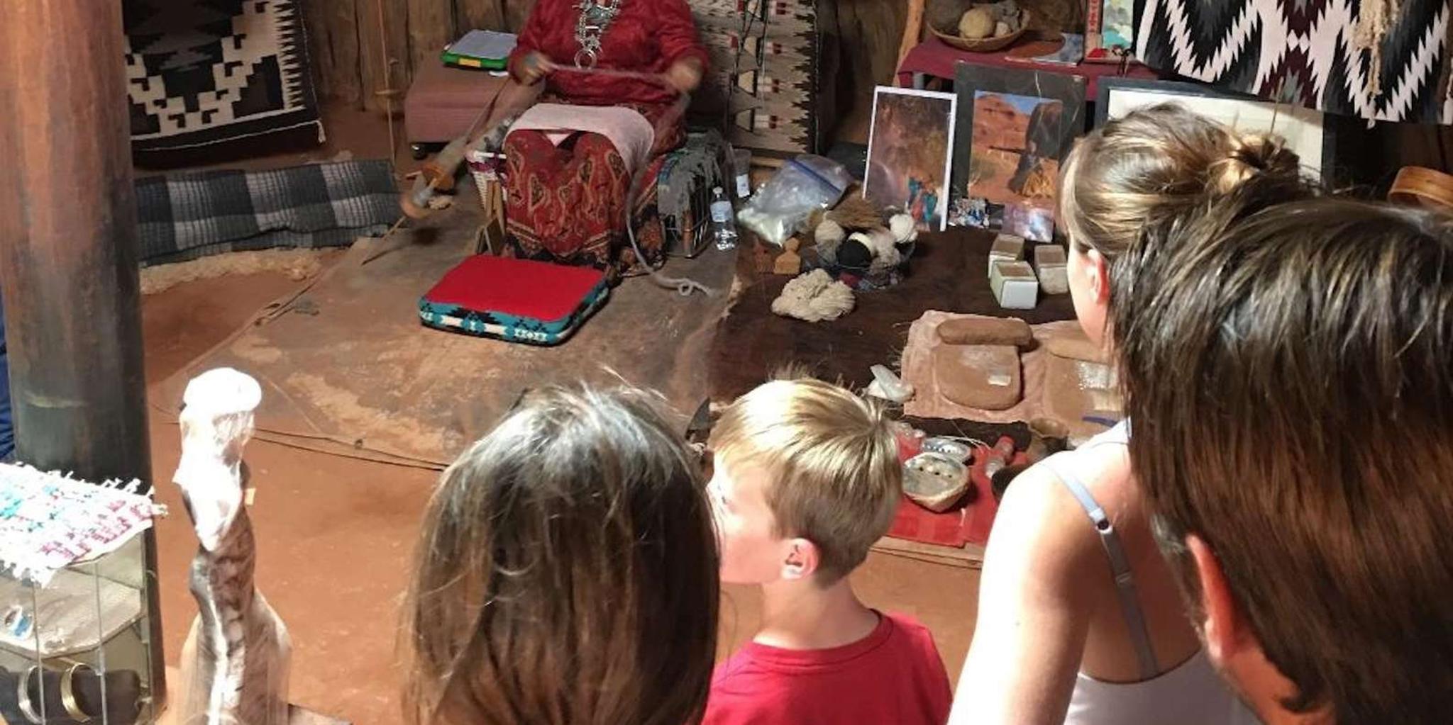 Monument Valley Cultural and Sunrise Tour 3 hr - Image 6