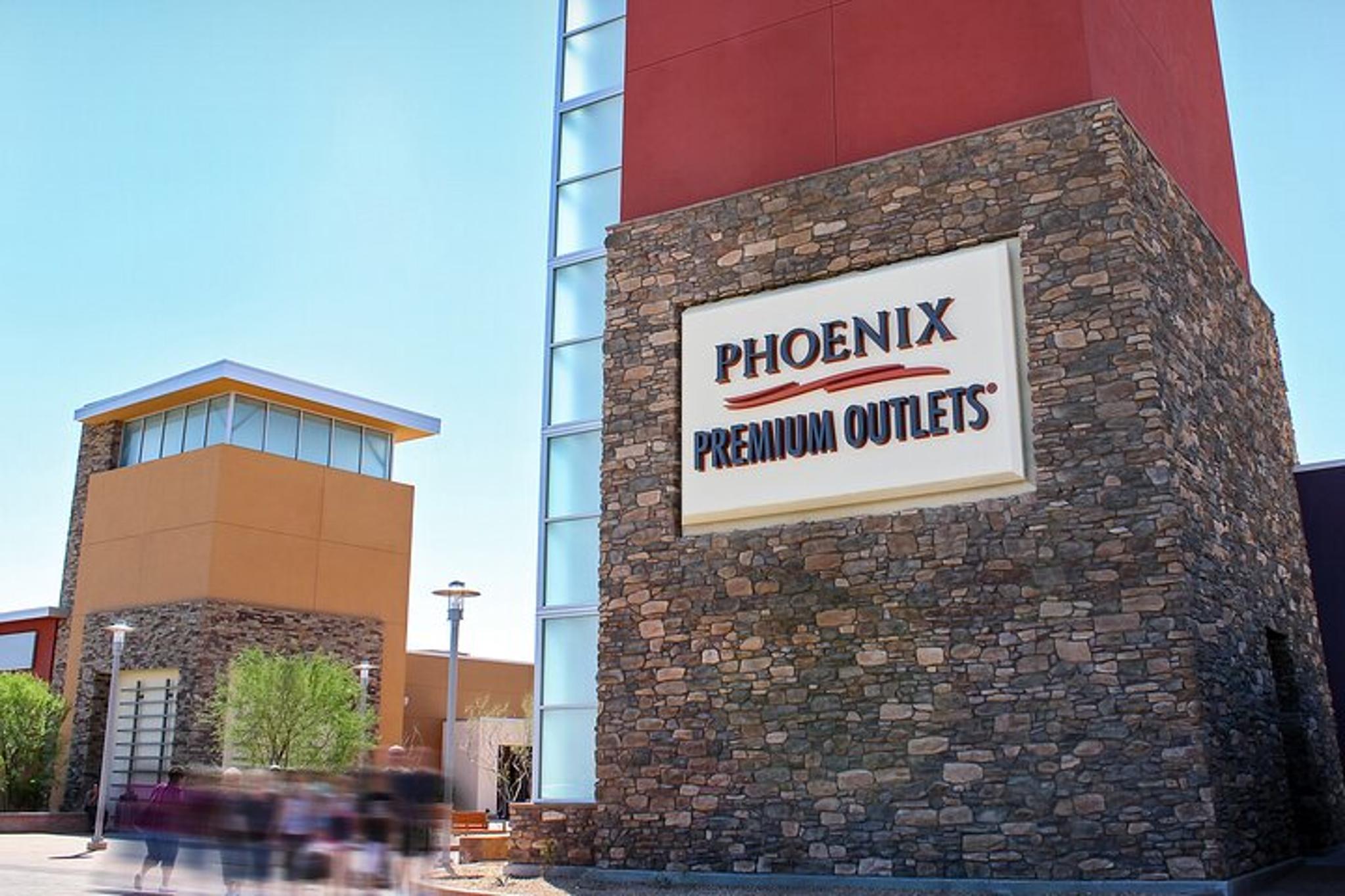 Phoenix Shopping Tour to Premium Outlets - Image 5