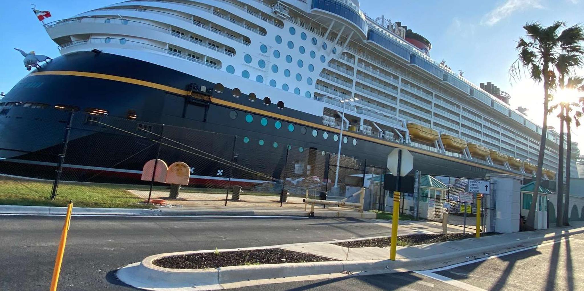 Port Canaveral Private Transfer to Orlando Airport