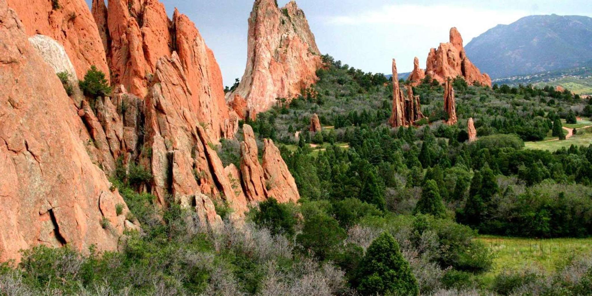 Denver Garden of the Gods & Seven Falls Tour - Image 4