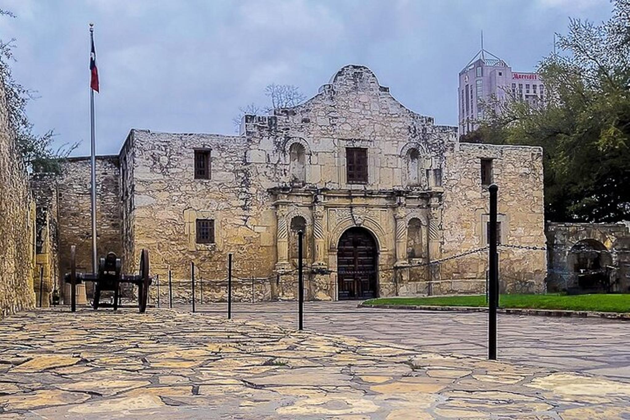 San Antonio Alamo and River Walk Tour - Image 2