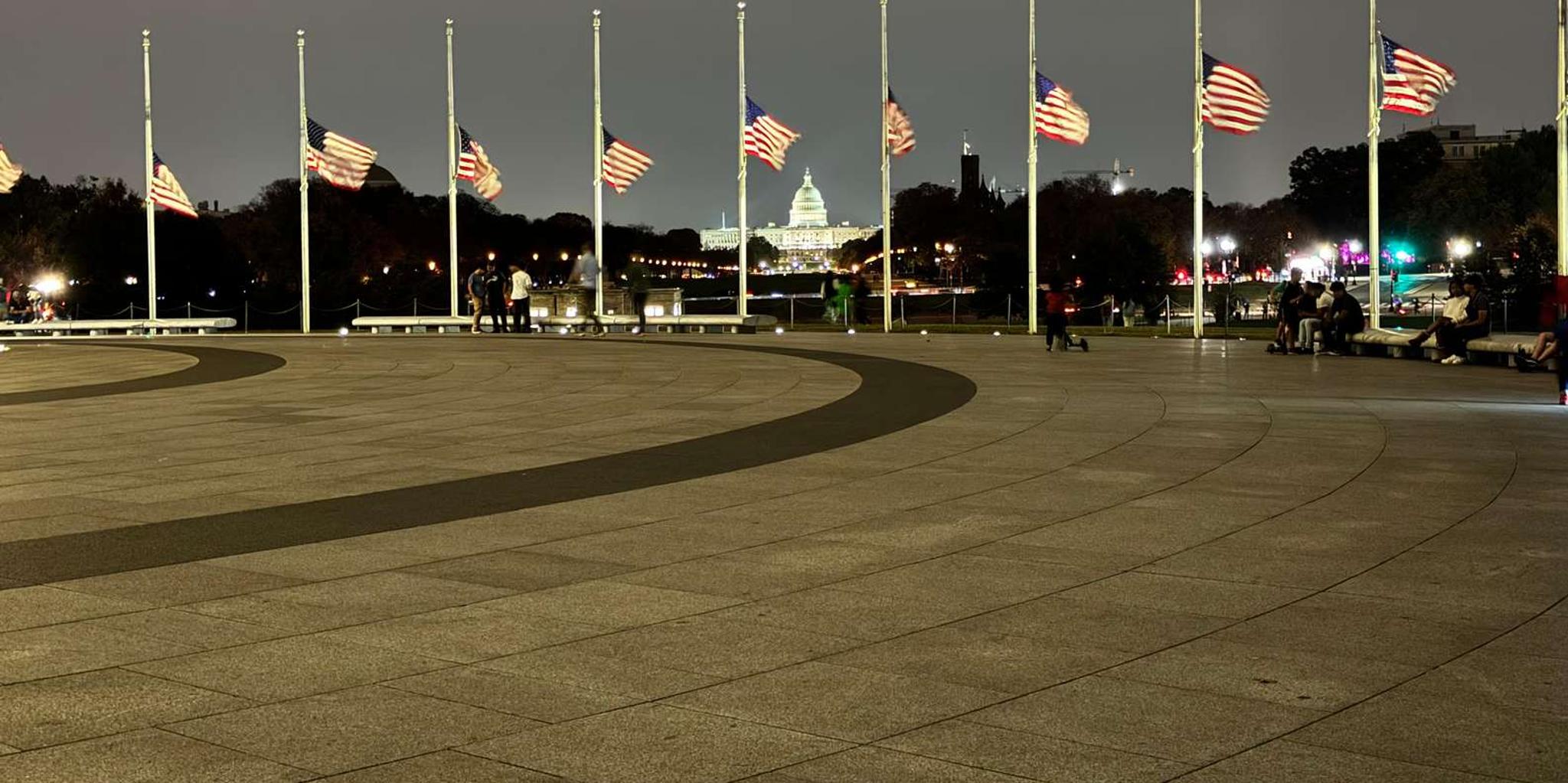 Washington DC Night Tour - Image 4
