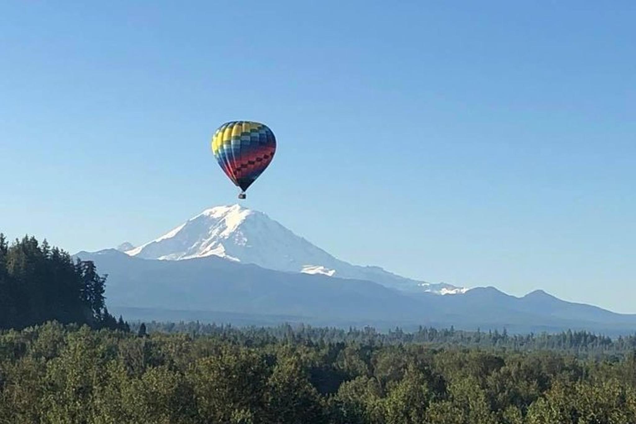 Snohomish Sunrise Hot Air Balloon Ride - Image 4