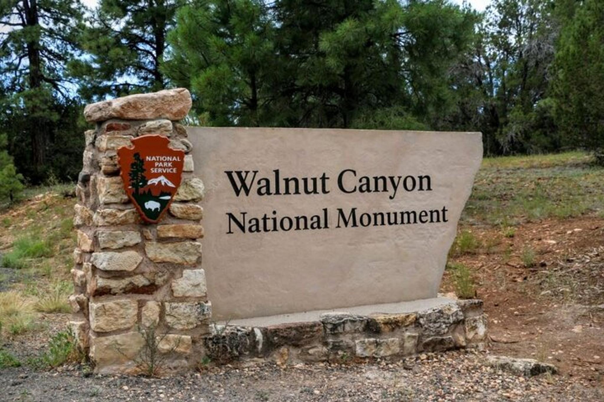 Phoenix Meteor Crater and Walnut Canyon Tour - Image 5