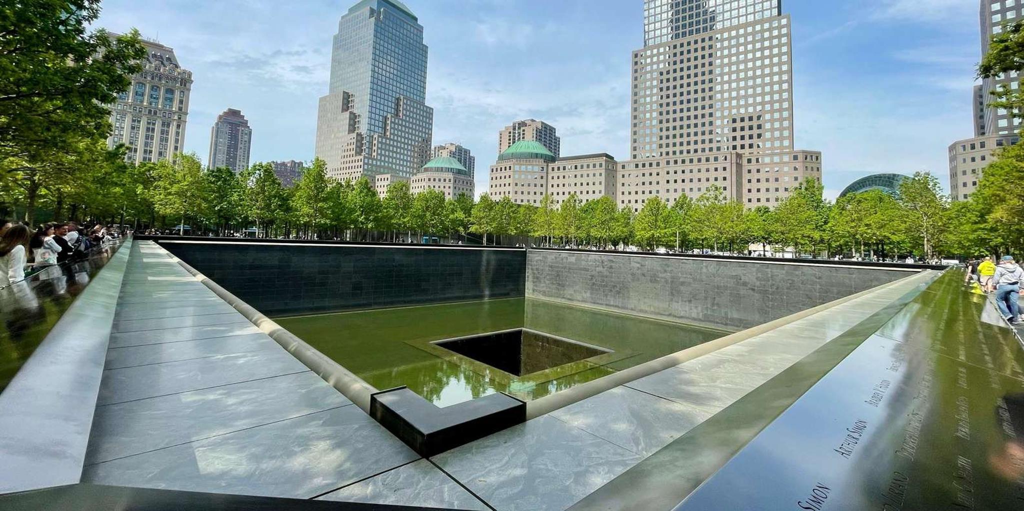 New York City 9/11 Memorial and Ground Zero Tour - Image 6