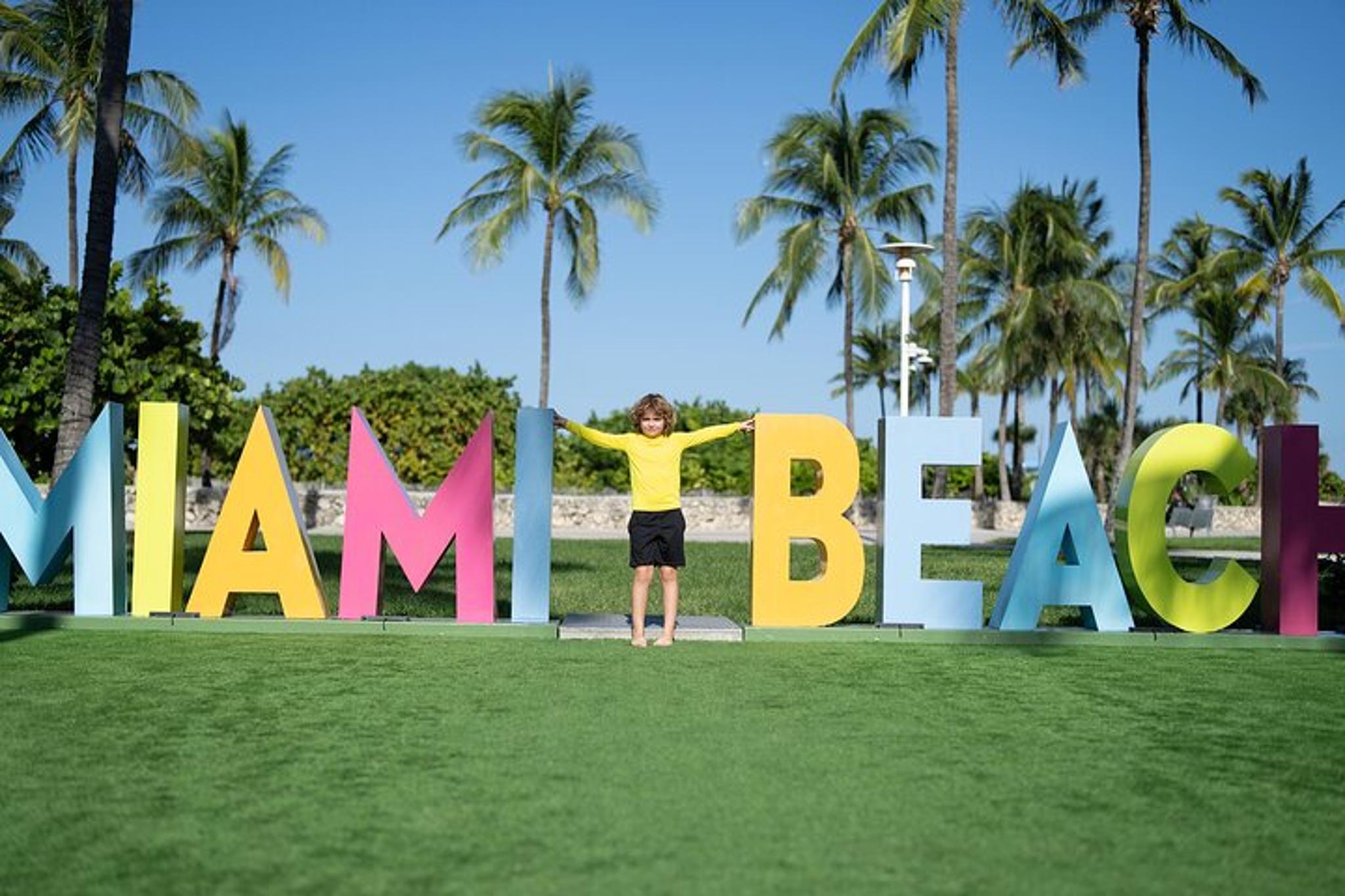 Miami City Highlights Family Tour - Image 1