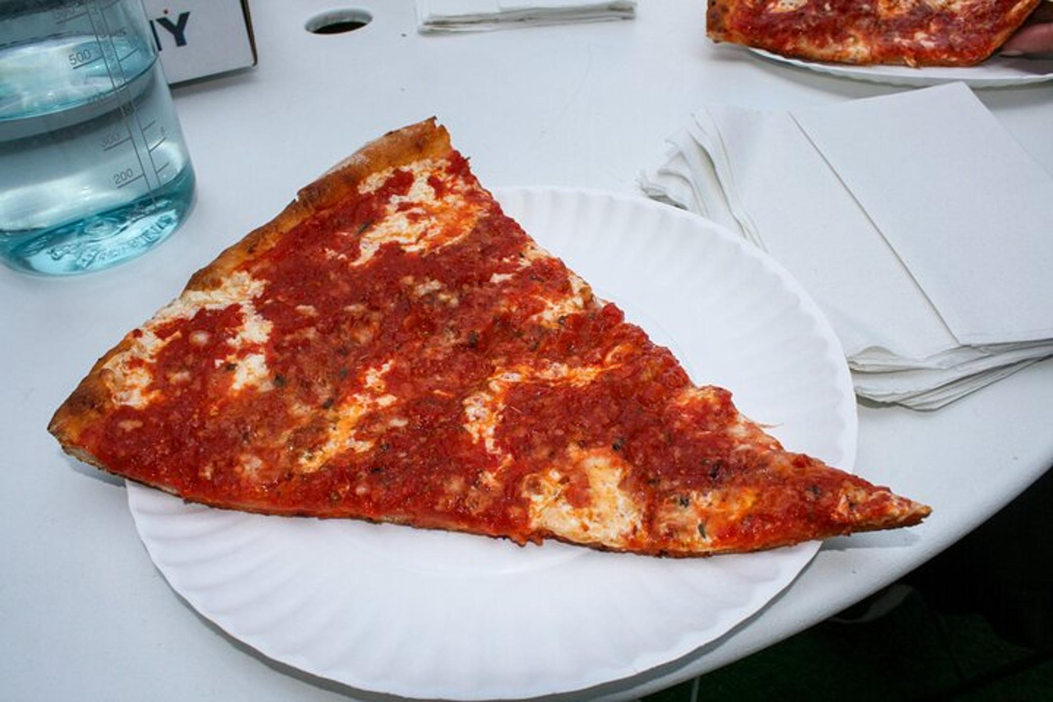 Brooklyn Food Tour with Bridge and DUMBO - Image 2
