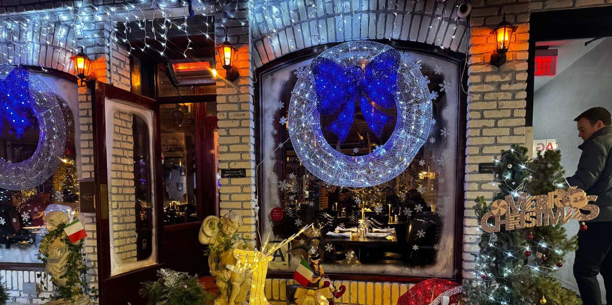 New York Little Italy Christmas Tour with Dinner - Image 2