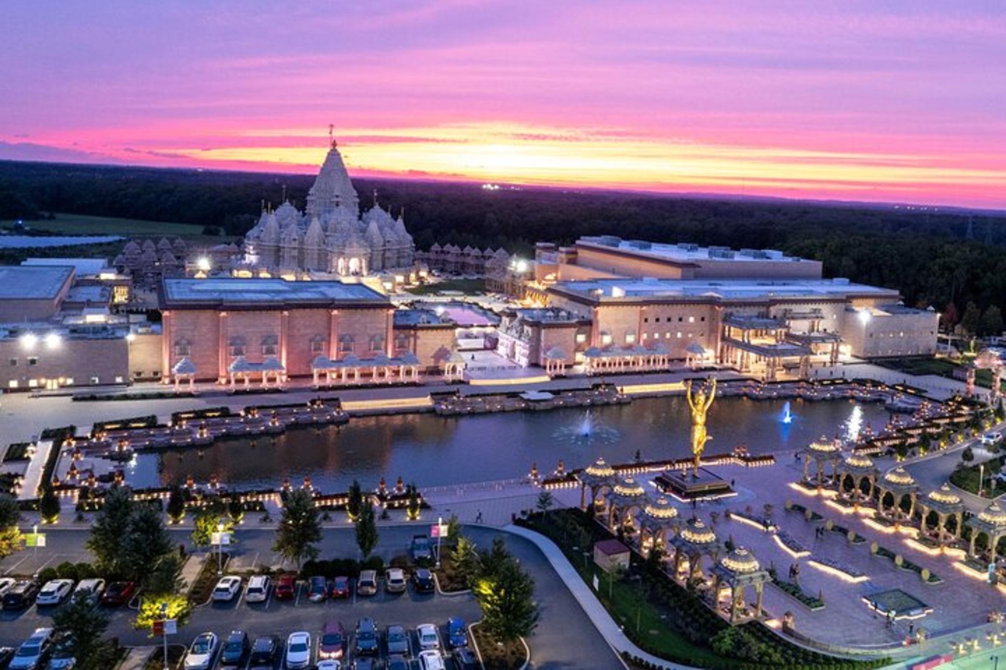 Robbinsville Private Transfer to BAPS Akshardham