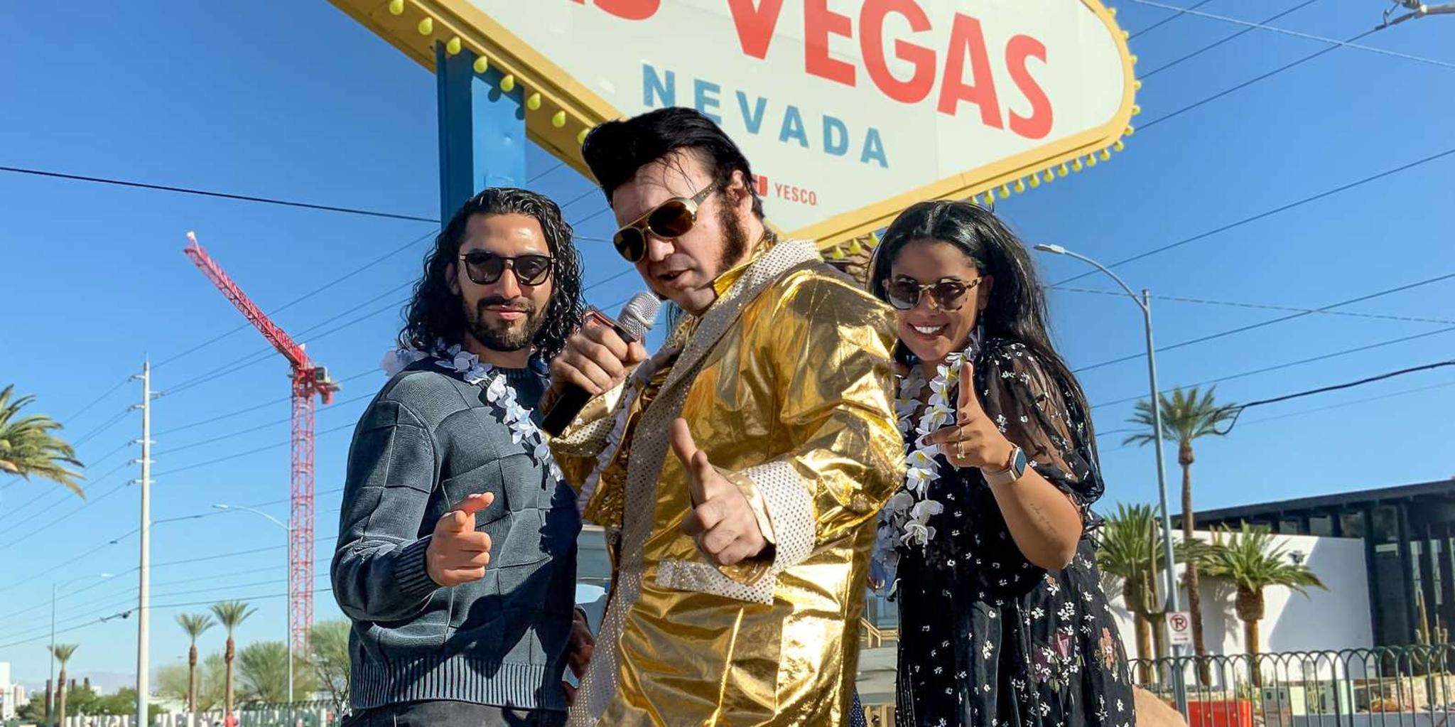 Las Vegas Elvis Wedding or Vow Renewal at Welcome Sign - Image 3