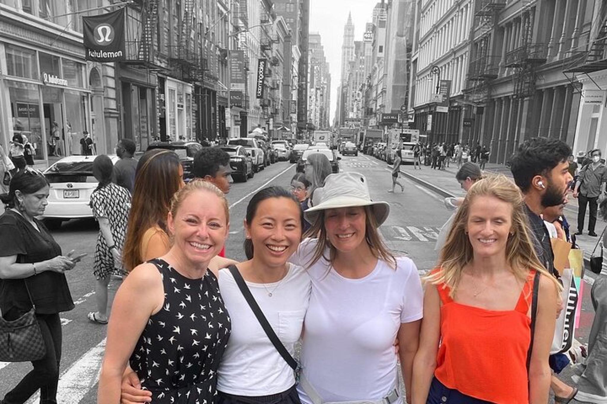 Manhattan Neighborhoods Guided Hike - Image 6