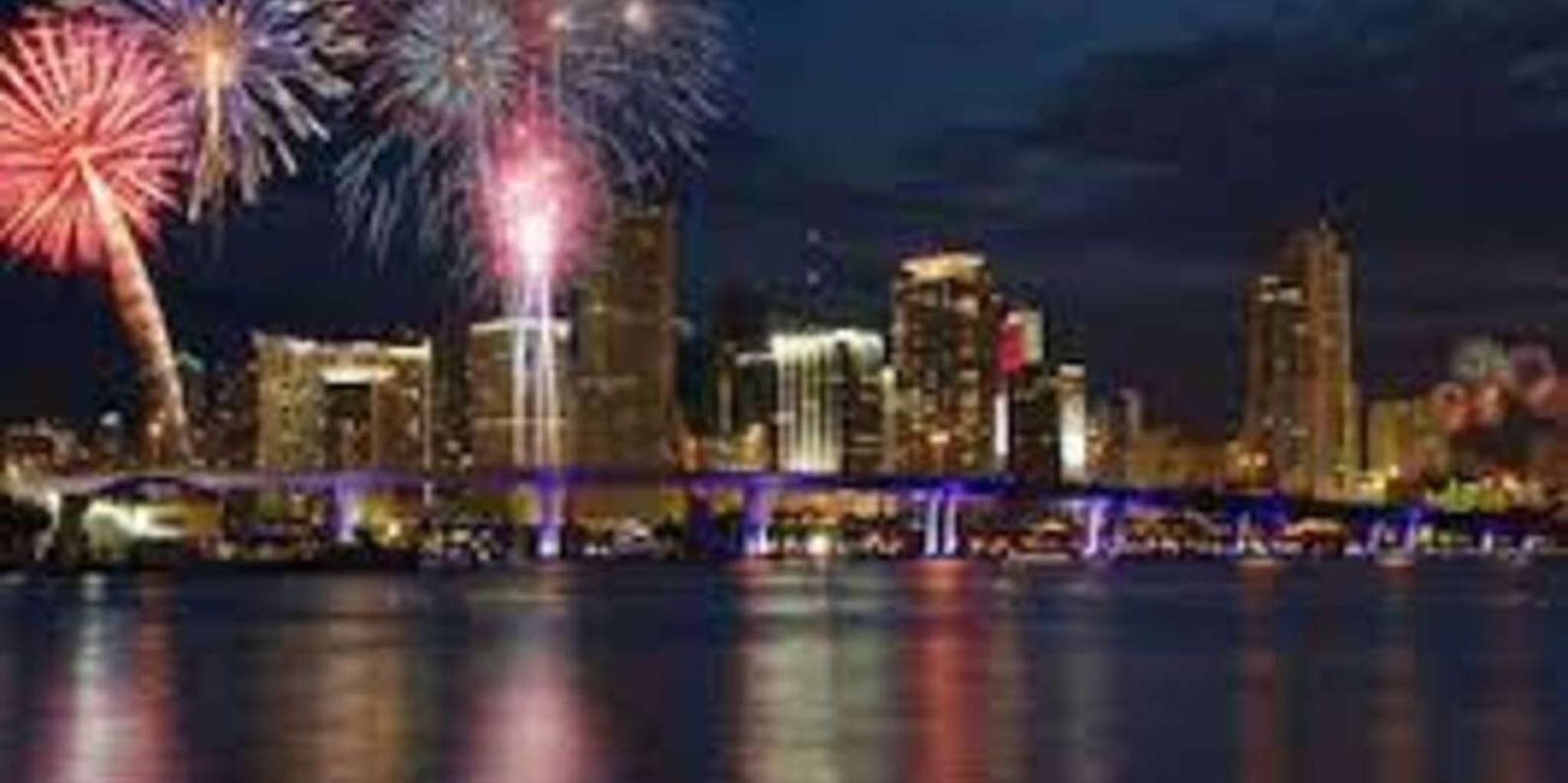 Miami Fireworks Speedboat Viewing Cruise - Image 6