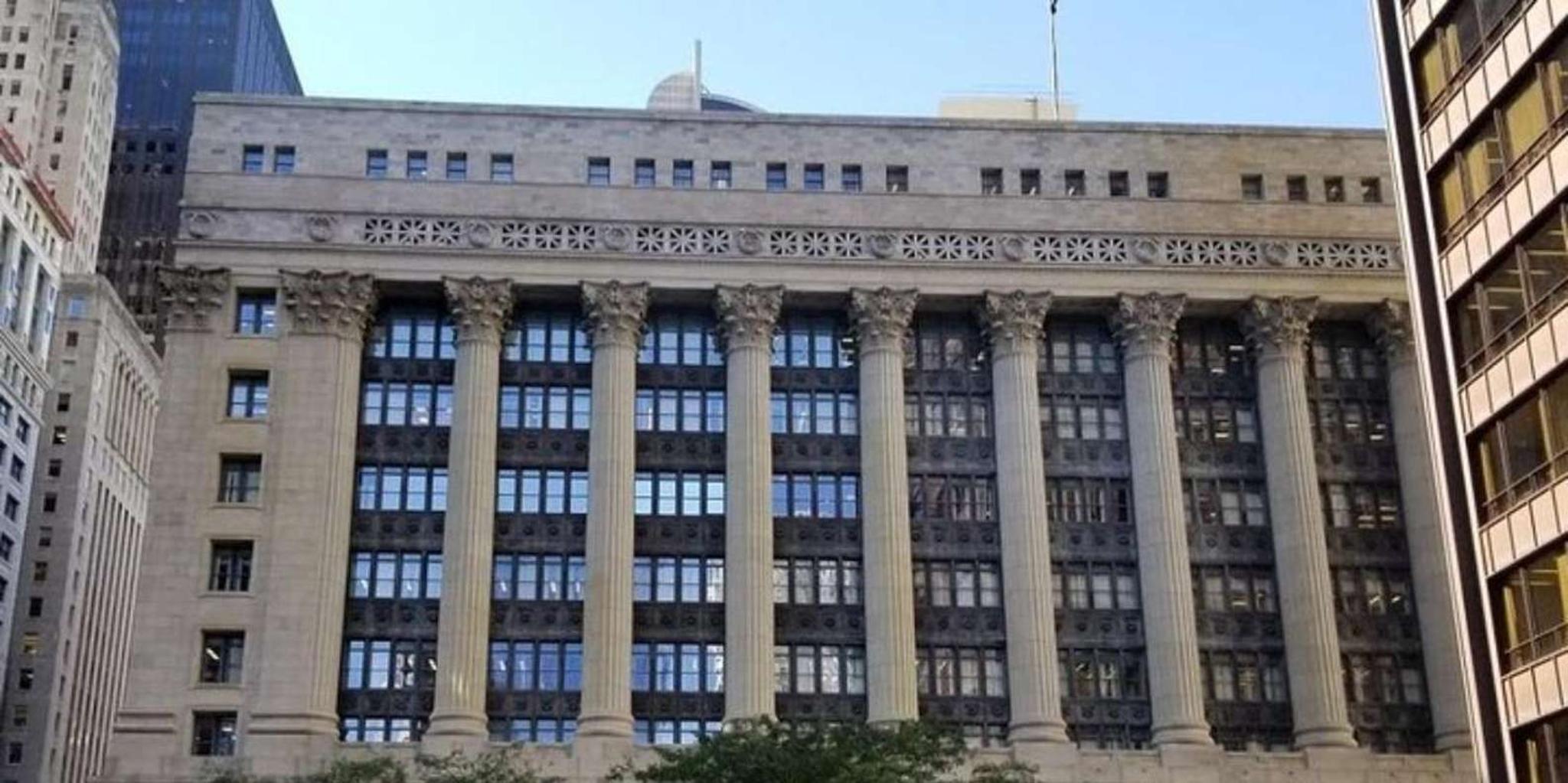 Chicago Loop Neighborhood Walking Tour - Image 3