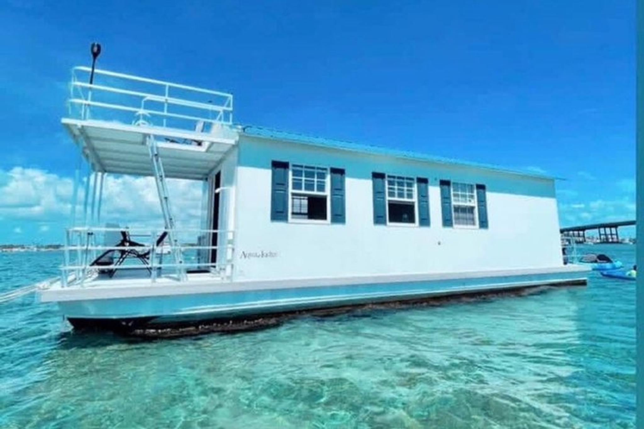 Palm Beach Private Floating Houseboat Experience