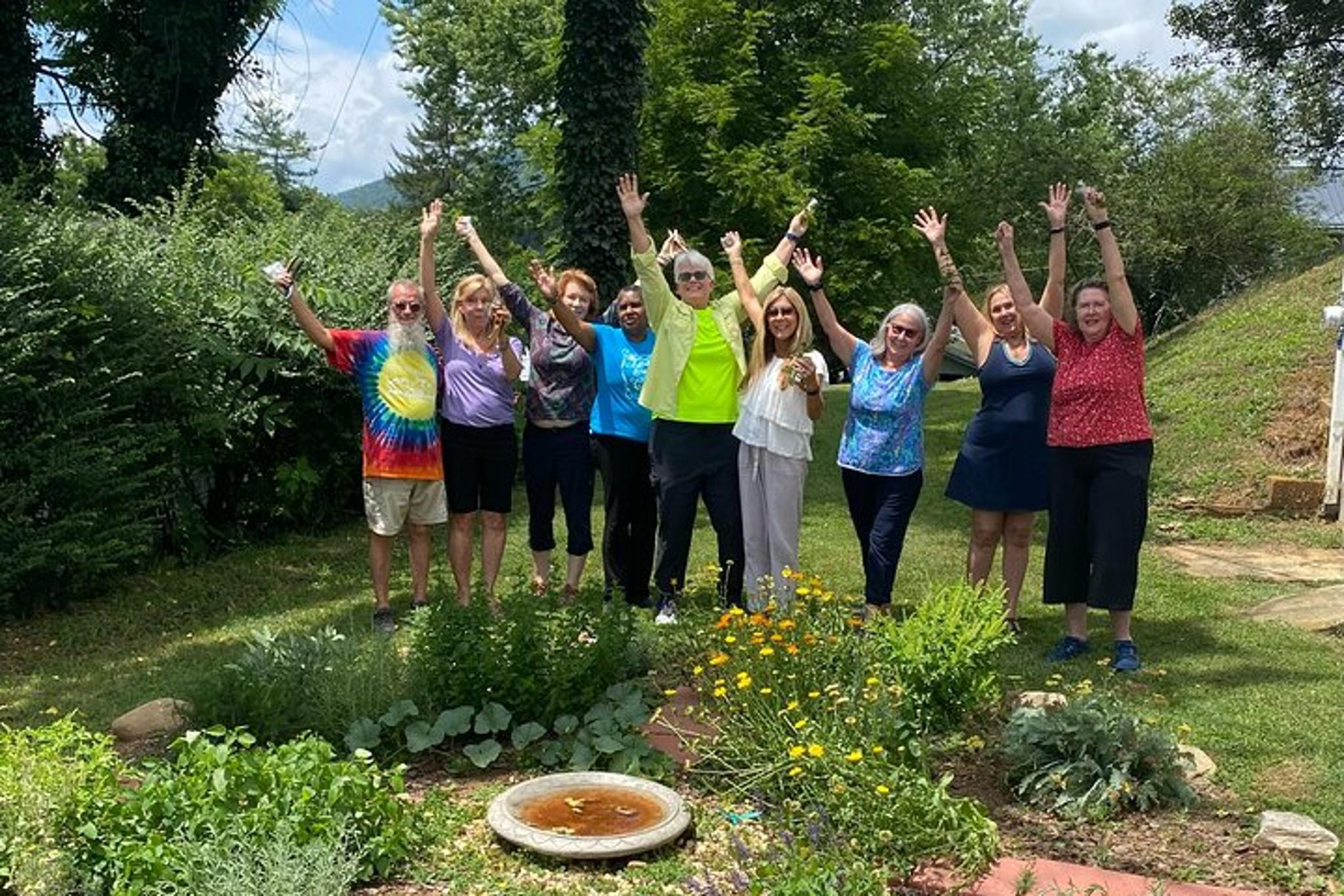 Asheville Smoke Bundle Making Workshop - Image 3