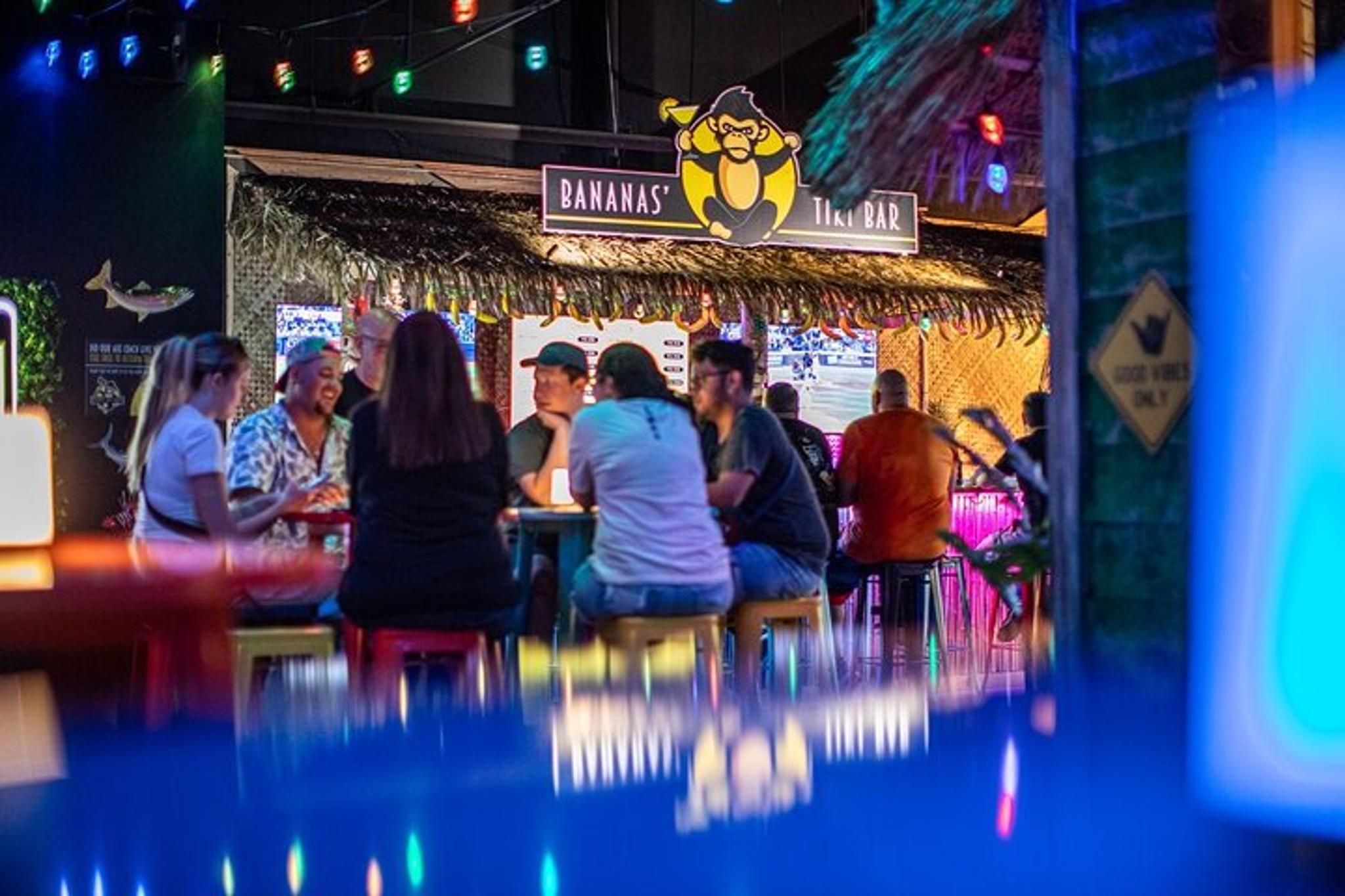 Orlando Axe Throwing Session 1 hr - Image 4