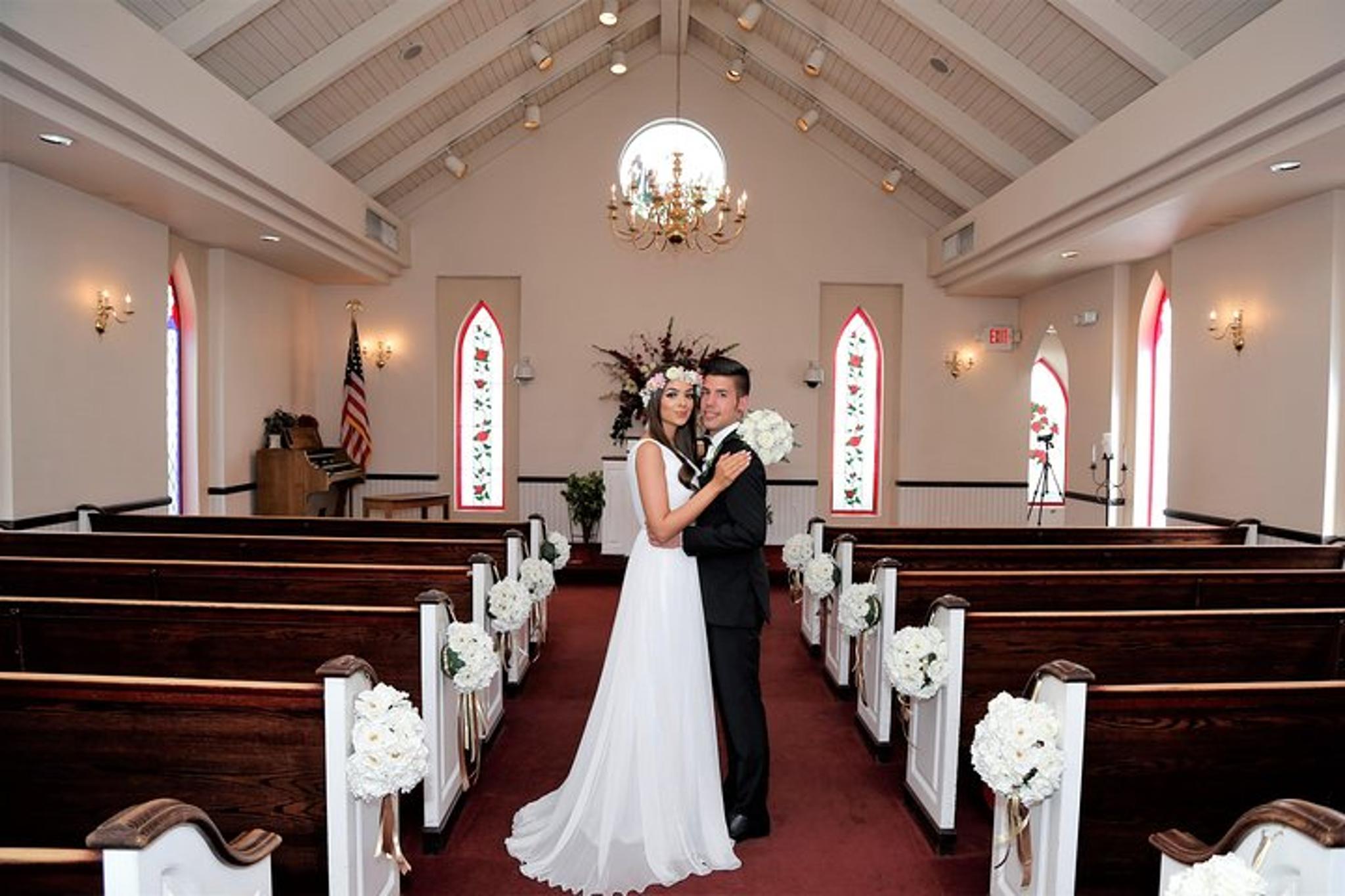 Las Vegas Wedding at A Special Memory Chapel - Image 4