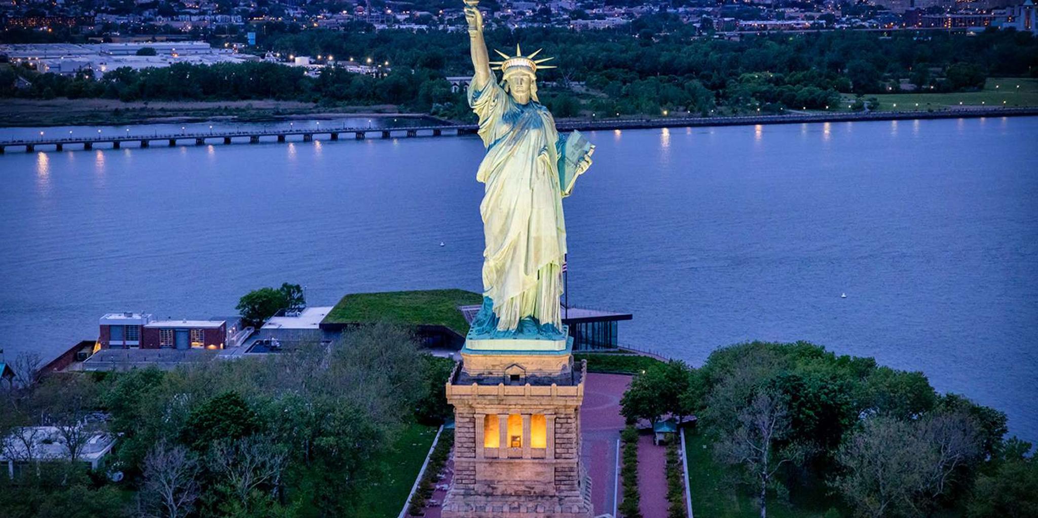 New York City Helicopter Proposal Tour - Image 6